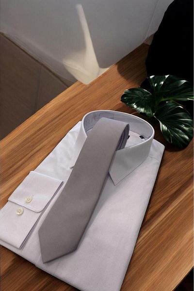 Sarar Gray Tie
