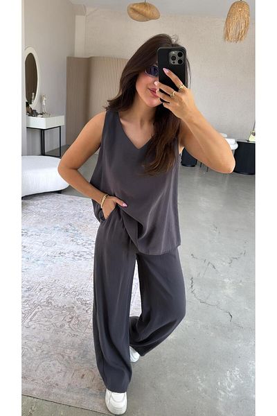 Buket Teke Anthracite V-Neck Wide Leg Suit
