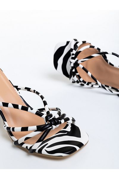 Kalapod Women's white and black sandals made of ecological leather Blasa