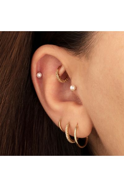 Dianora Piercing Gold Helix Piercing with Pearl