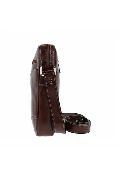 Magazinul de genti Men's bag made of soft natural leather, model 028