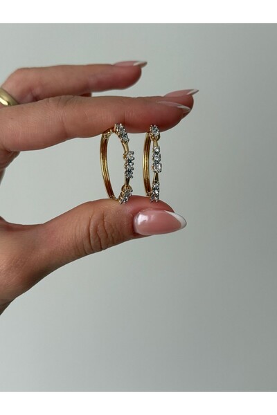 Jerie Gold Zirkon Taş Orta Boy Tasarım Halka Küpe