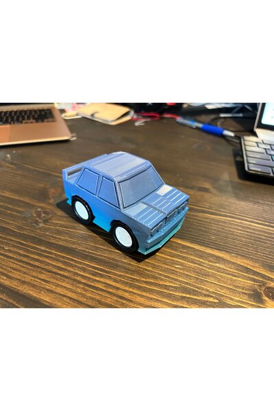 Genel Markalar Yeni Düşük Poli Ralli Arabası (Bmw) (Tekerleklerle) (Sadece Plastik Aparattır!!!)