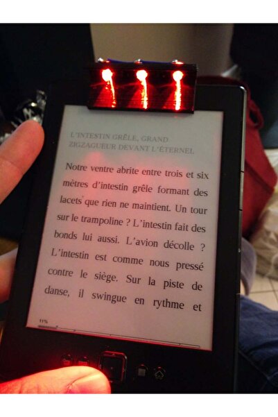 Lucest جهاز كيندل 3 لايت الجديد - يعمل بالطاقة الذاتية (إنه مجرد جهاز بلاستيكي!!!)