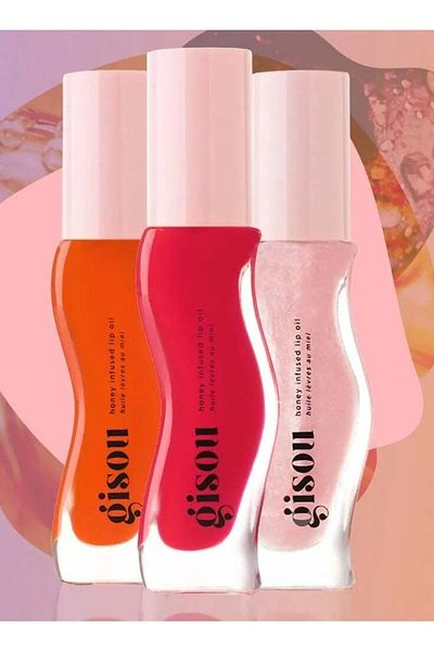 gisou Gisoo Lip Oil shines with a gorgeous glow thanks to three new shades.