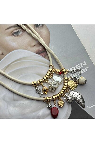 Azra Accessories قلادة سحر مزدوجة