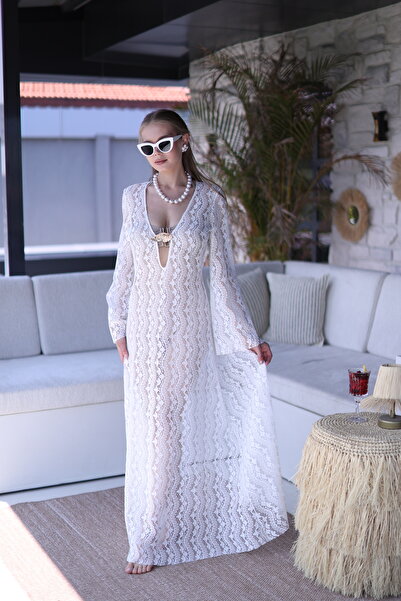 Liliya Gögüs Dekolteli Dantel Plaj Elbisesi