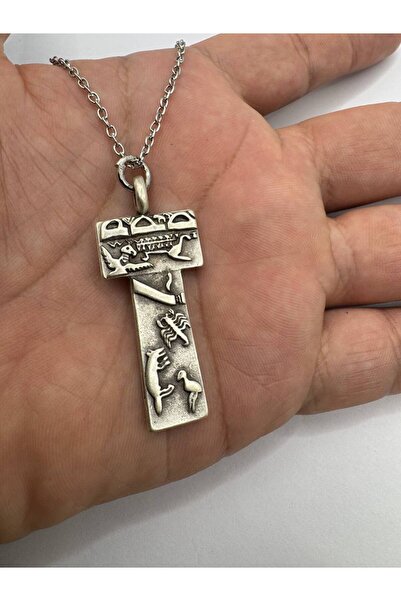 Yuchicly Atiye – Göbeklitepe T Sütunu Figürlü Kolye – Gümüş Renk Zamak Metal ...