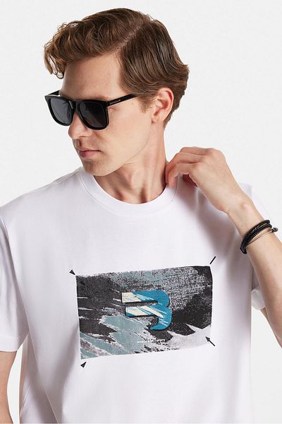 Tudors Relax Fit Relaxed Cut Cotton Front Print and Embroidery Detail Crew Neck Ecru Men's T-Shirt