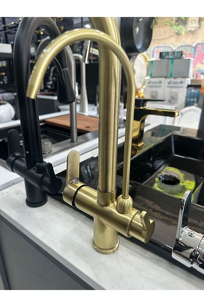Boheme Matte Gold Kitchen Faucet with Purified Spiral