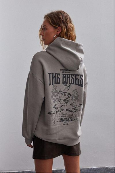 bases. Women's Back Puff Printed Oversize Hooded Sweatshirt with Fleece Inside