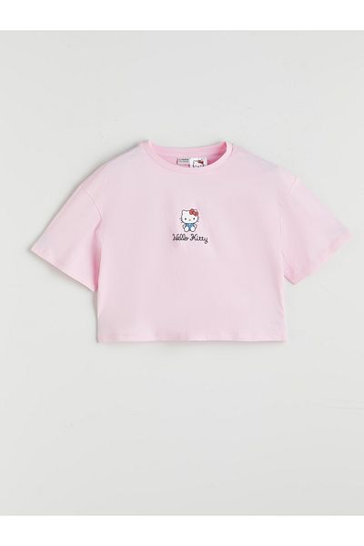 LC Waikiki تي شيرت وشورت للفتيات مطبوع عليه Hello Kitty برقبة دائرية