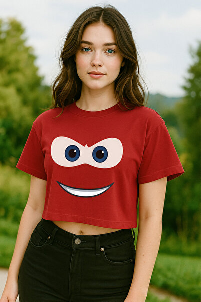 By Caspita Fashion Lenithra Kadın Oversize Şimşek McQueen Arabalar Baskılı Bordo Crop