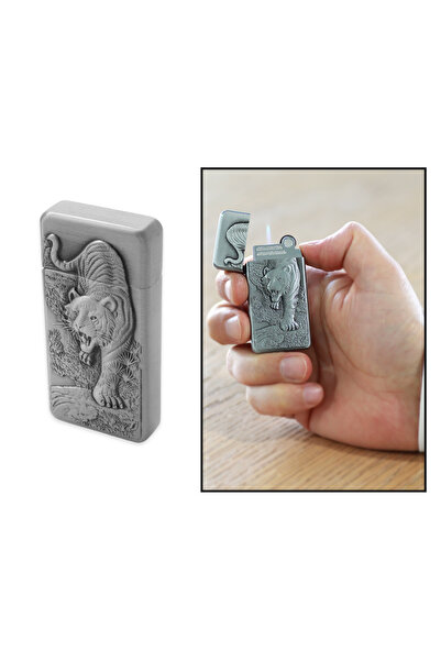 Tesbihane Kişiye Özel İsim Yazılı Gümüş Renk Kaplan Figürlü Taşlı Çakmak