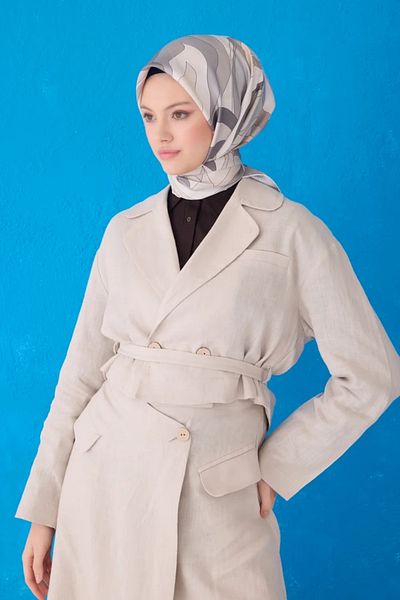 Belli Twill μεταξωτό μαντίλι 4108D με λουλουδάτο σχέδιο κρεμ-λευκό-καπνιστό-89