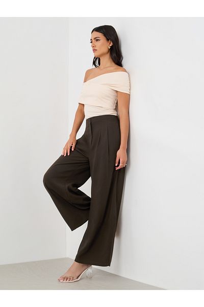 Styli Solid High Rise Pleated Wide Leg Pants