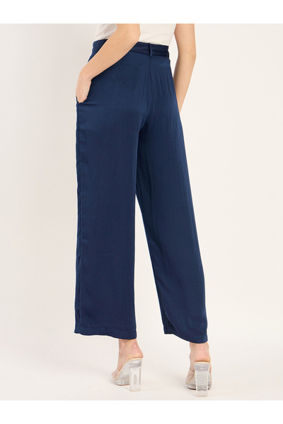 Femmella By Styli Solid Satin Pleated Straight Pants