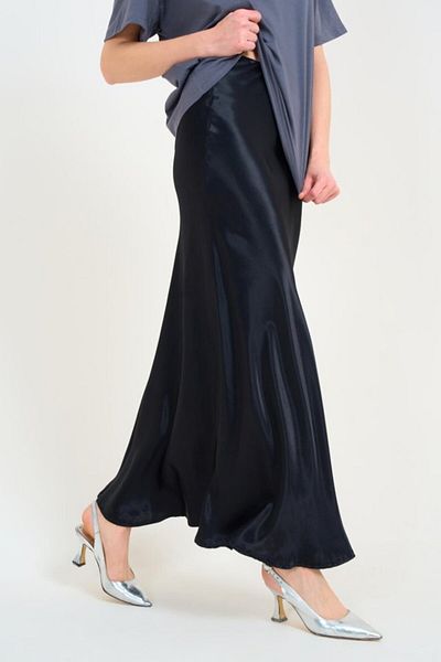 D&M Life Collection    Plain Long Satin Skirt - Black