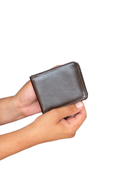 Tisaati Premium Series Special Boxed Luxury Leather Classic Wallet Belt Card Holder and Bracelet Men's Set