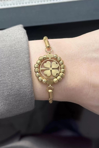 Mutenaura Gold Color Clover Figured Steel Bracelet