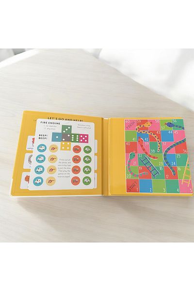 Anonim Yayıncılık Fold Out Floor Fire Engine - Helpi Kids Books