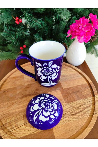 Madame Coco Revve Flower Motif Mug - 240 ml