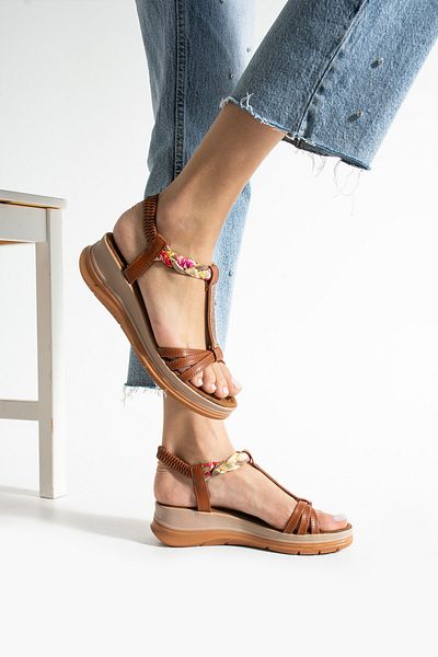 Ayax Tan Three-Striped Casual Women's Sandals with Stone Accessories