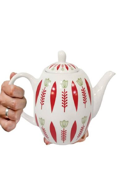 rexa Elegant Porcelain Teapot with Classic Floral Design
