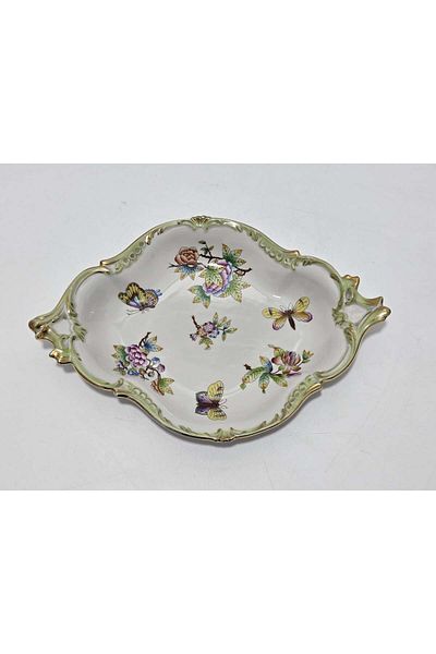 HEREND 7515 Queen Victoria Vbo Hand Painting Porcelain Decorative Plate