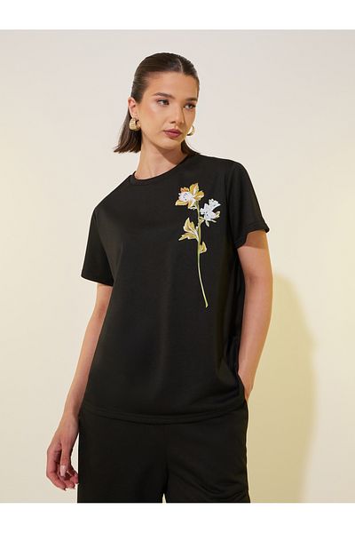 Styli Graphic Printed Short Sleeve T-Shirt and Pants Co-Ords