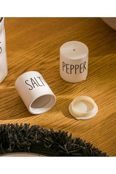 Snow Homs Printed Ceramic Salt and Pepper Shakers Practical