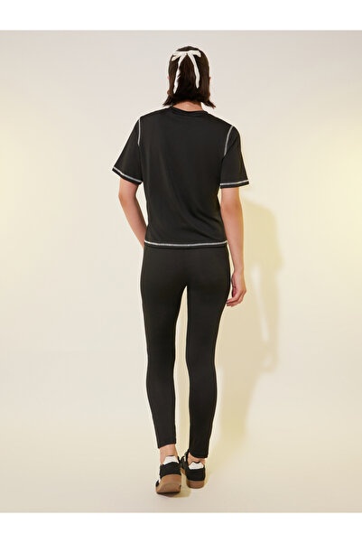 Styli Solid Round Neck T-Shirt and Leggings Set