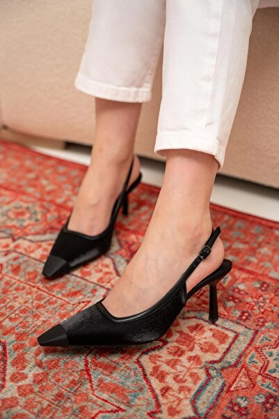 LAMİNTA Diary Metal Blunt Toe Heeled Shoes