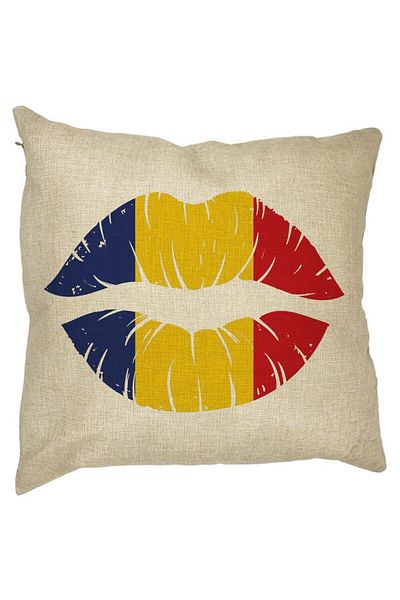 BEKZ Perna Decorativa Patrata Romanian Kiss, 40x40 cm, Husa Detasabila, Burduf
