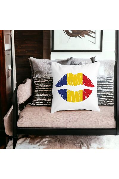 BEKZ Perna Decorativa Patrata Romanian Kiss, 40x40 cm, Alba, Mata, Husa Detasabila, Burduf