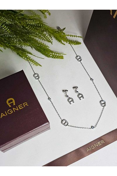 Agner Aigner set of two pieces, a silver necklace and earrings