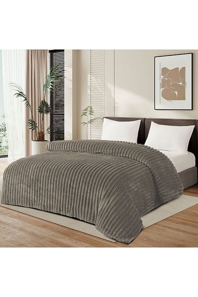 MİNG Lİ A soft, new, elegant double blanket with a soft texture, weighing 1500 g, size 220*240 cm