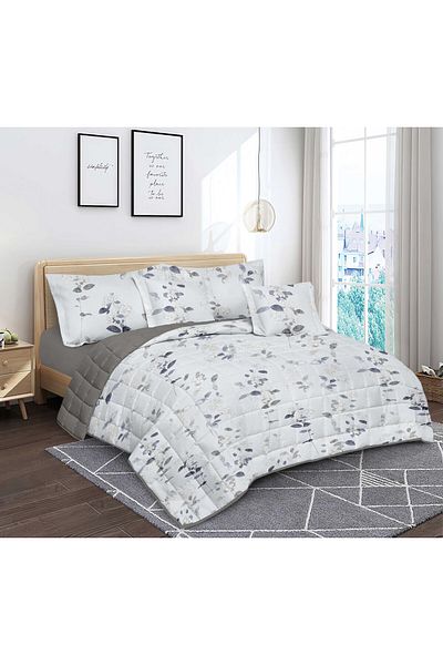 Blue Rose A printed summer double bedspread to suit your room decor and give you a refreshing summer. It is made of the finest microfiber.