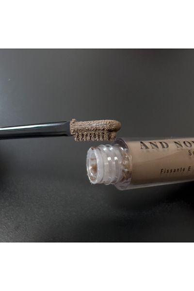 Layla Cosmetics And Now…Brow Gel No 2 - Eyebrow Gel with Lamination Effect