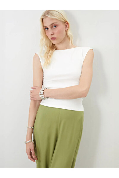 LC Waikiki Lcw Vision Ecru Crew Neck Blouse