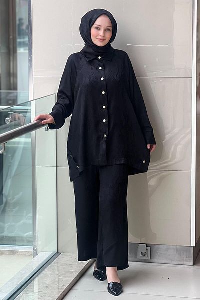 Ghisa Jacquard Suit with Shirt Front and Side Snaps and Self-Patterned Loose Trousers