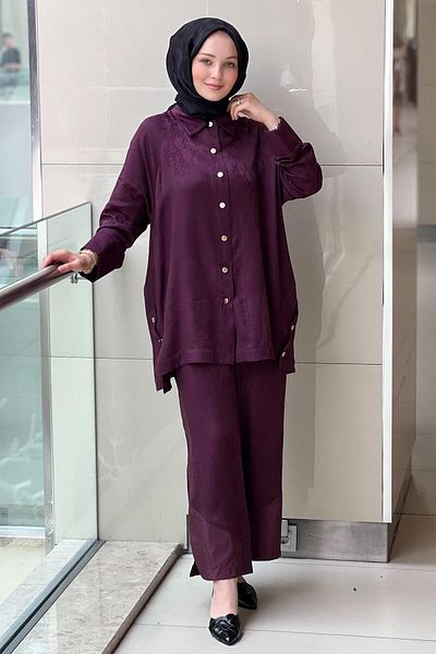 Ghisa Jacquard Suit with Shirt Front and Side Snaps and Self-Patterned Loose Trousers