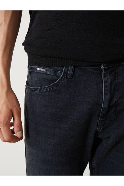 LC Waikiki Pantaloni Jean pentru bărbați 750 Slim Fit