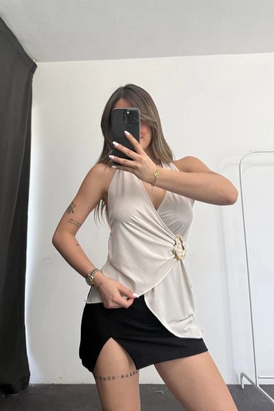 MOZENA Buckle Detailed Back Tie Blouse