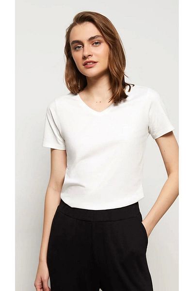 LC Waikiki Lc Waiki Basic V-Neck Solid Short Sleeve Cotton Women's T-Shirt