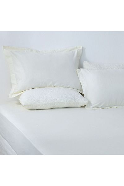 Danube Home طقم ملاءات سرير بليس كينج قطنية، 3 قطع، لون أبيض فاتح، 180×200+35 سم، 50×75 سم | 100% قطن، عدد الخيوط 144