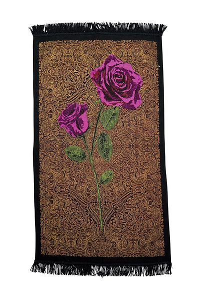 TAYBOUN Elegant Rose Prayer Mat Featuring Dual Rose Motifs