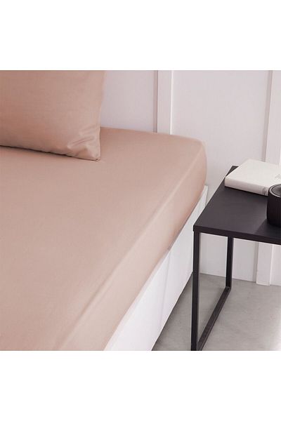 Danube Home ملاءة سرير بريستين فيت كوين، لون وردي فاتح، مقاس 160×200 سم | قطن 100% - عدد الخيوط 144