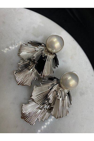 Byoz store New Season Earrings with Pearl Detail Silver Leaf Dangle