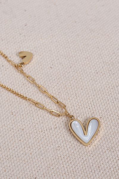 Süspüs Accessories Gold Color Steel Necklace with Pearlescent Heart Tip